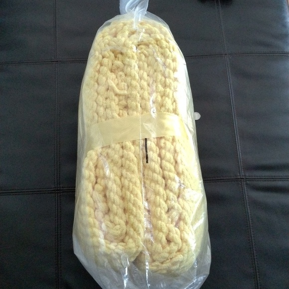 Throw blanket - Picture 4 of 4